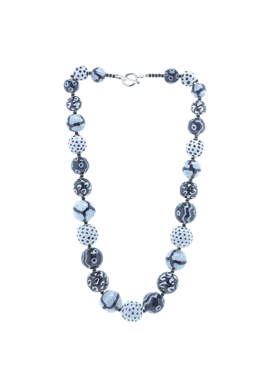 Black & White Giraffe Pattern Necklace - Mini Tango bead